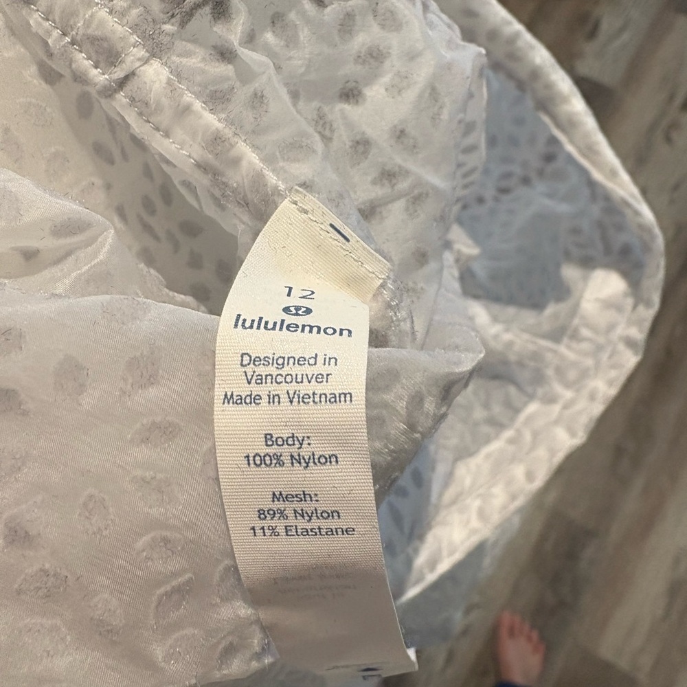 Lululemon Nylon Patterned Jacket - image 4